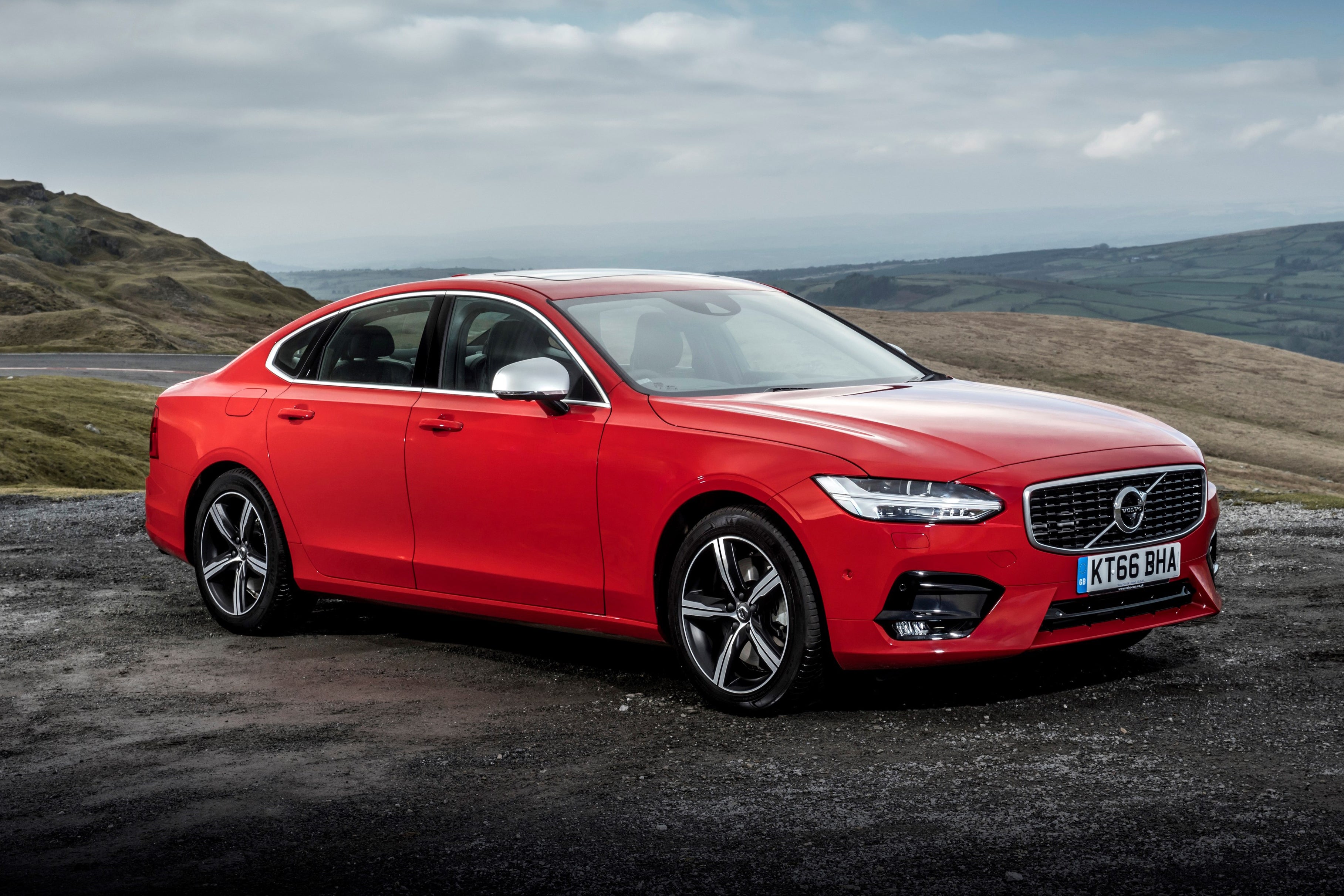 Volvo S90 Review 2023 heycar